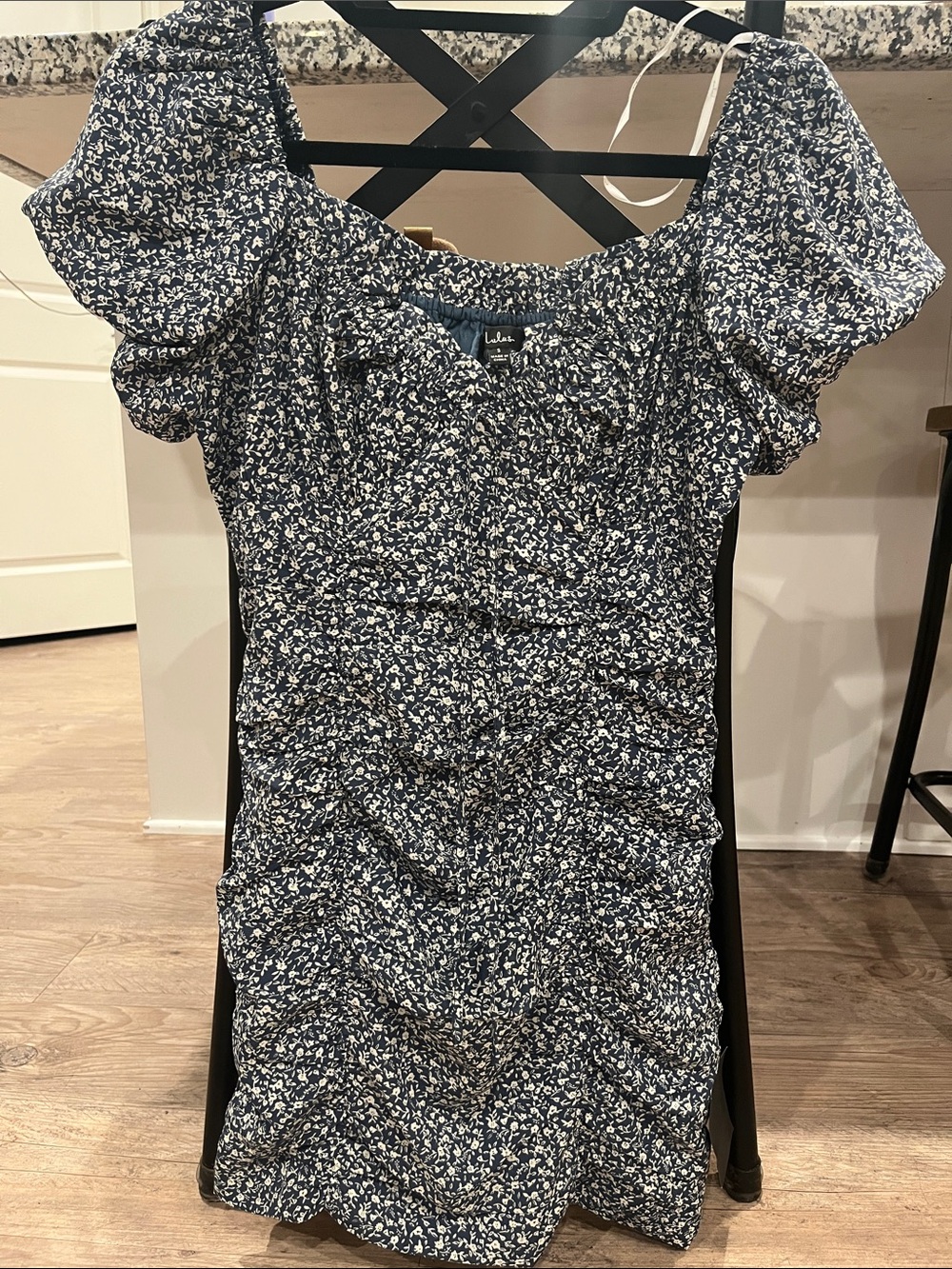 Lulus small Floral Puff-Sleeve Ruched Dress - Navy White